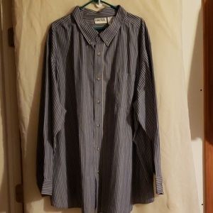 Long sleeved dress shirt